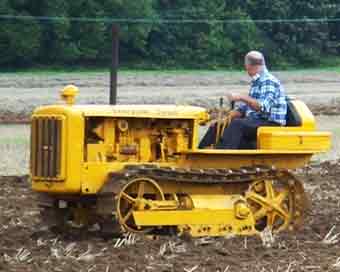 Caterpiller D2 Crawler